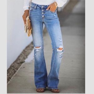 Kancans. Size 5. Flares.